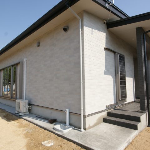 松田木工_リビングを通る家