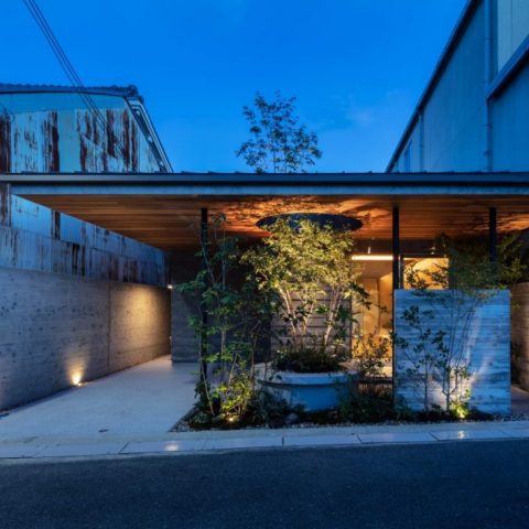 クヴァリテートハウス（谷文建設）_光と緑がおりなす中庭空間