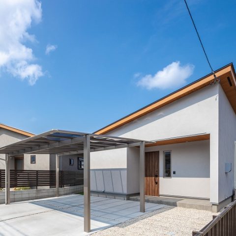 小栗材木店_子育て世代の暮らす高性能な平屋