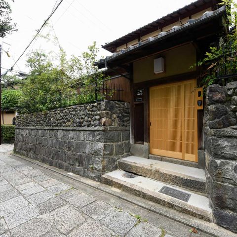 小林工務店_石塀小路の旅館