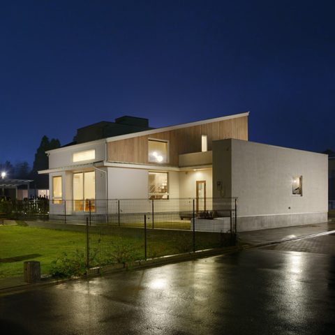 工藤工務店_【インパクトある外観の家】SHIRO×MUKU