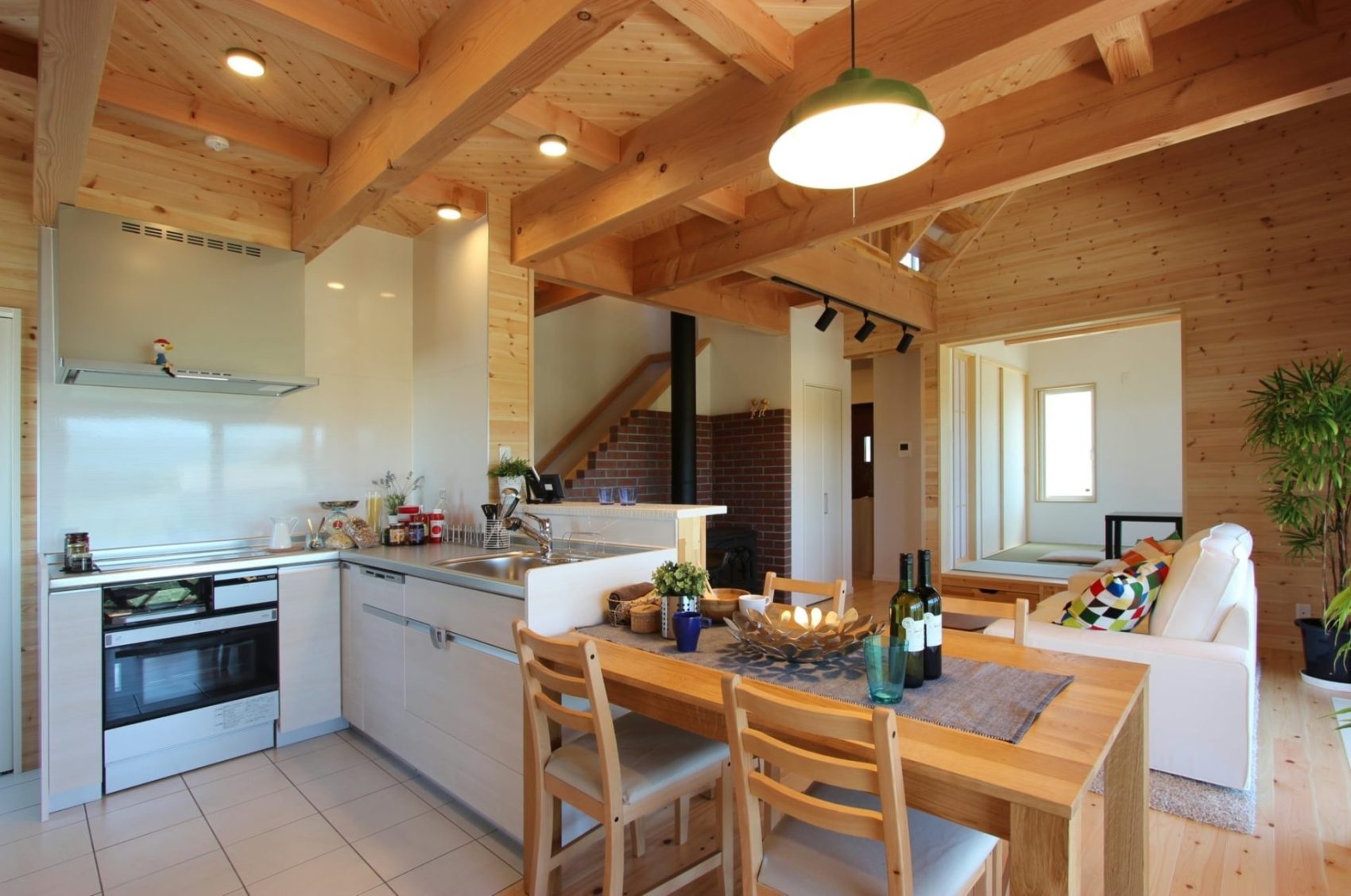 長野県茅野市の注文住宅・モデルハウスなら宮沢工務店