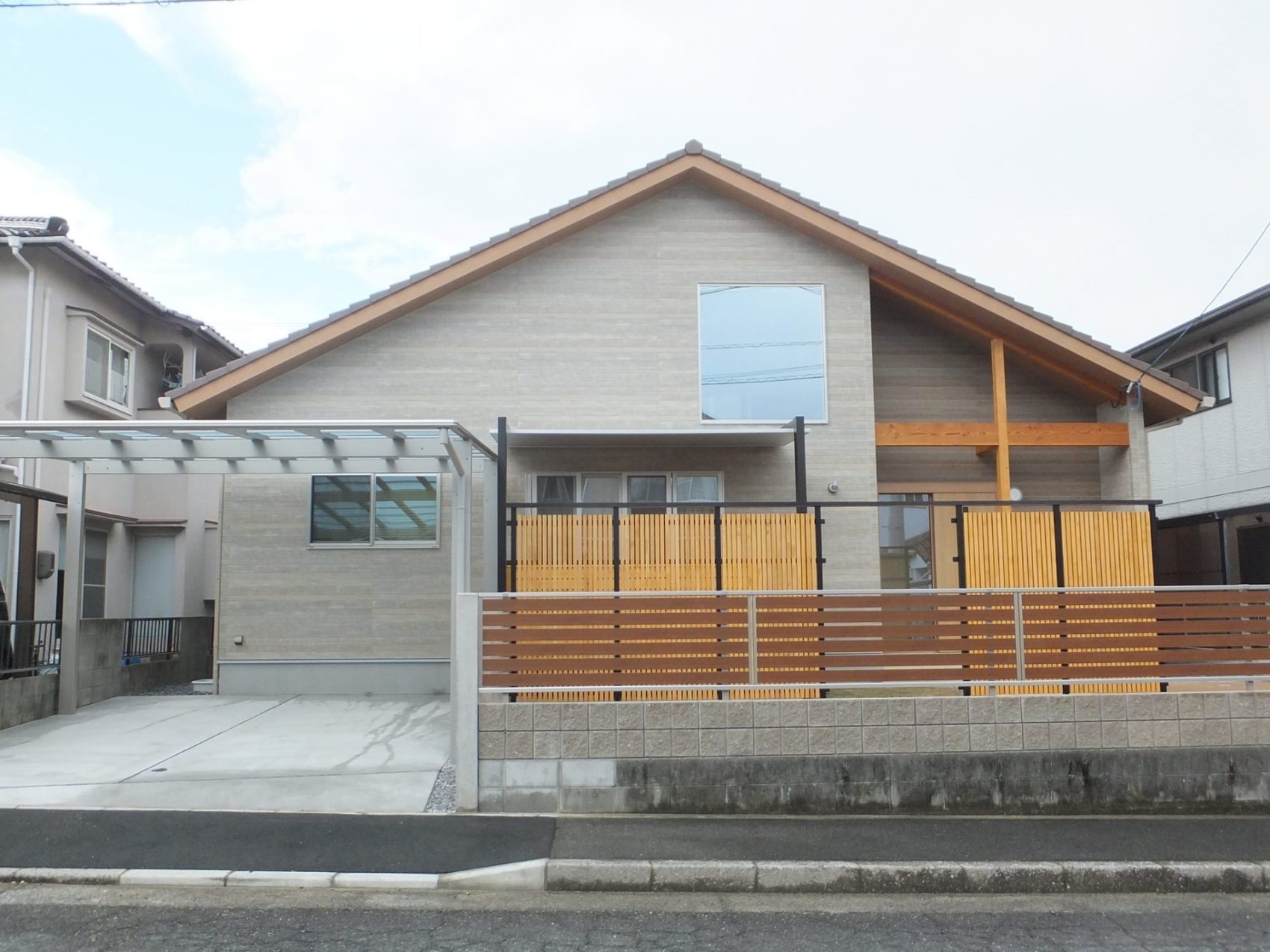広島県大竹市の注文住宅・モデルハウスなら株式会社朋建