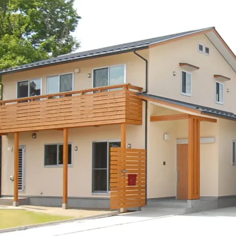 佐藤不動産_無垢の木をふんだんに使った木の家