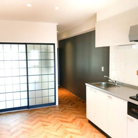 株式会社KOCHIBE_モダンな空間