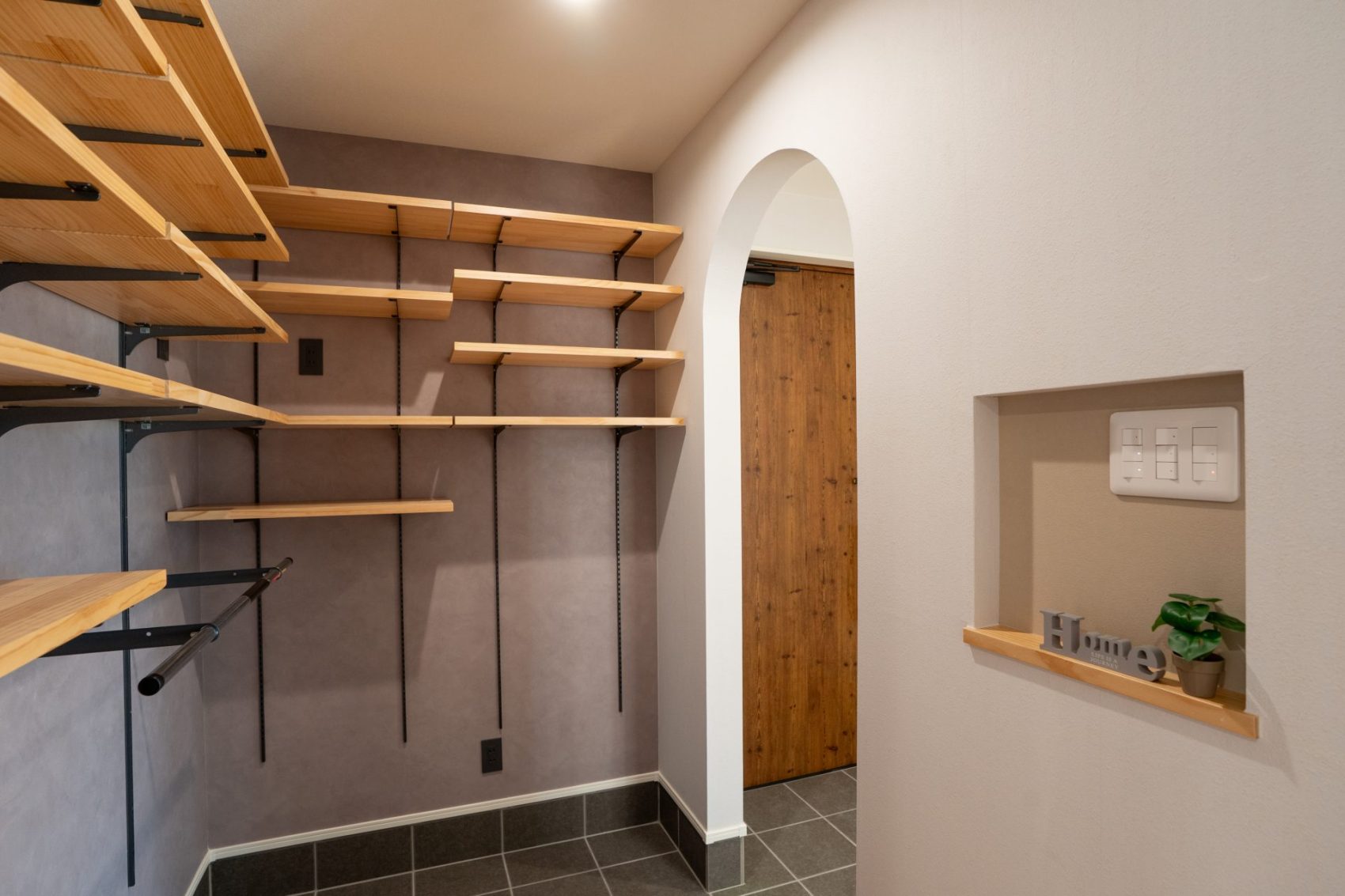 琉球ストーク株式会社が手がけた注文住宅の施工事例（モデルハウス・住宅展示場）