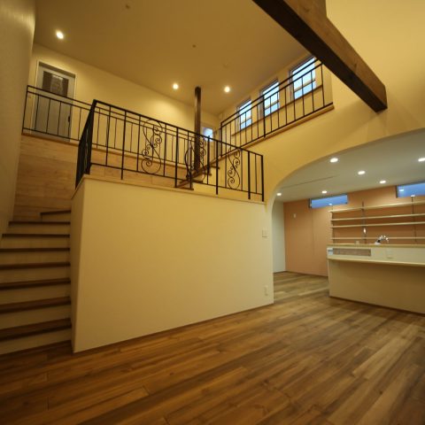 高橋工務店_skip floorの家