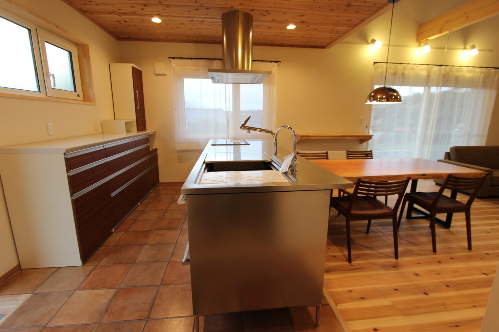 株式会社久野建設が手がけた注文住宅の施工事例（モデルハウス・住宅展示場）