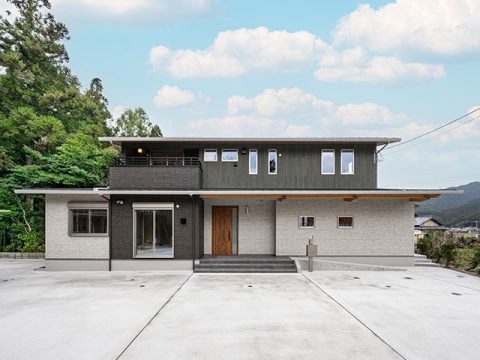 株式会社穴井工務店が手がけた注文住宅の施工事例（モデルハウス・住宅展示場）