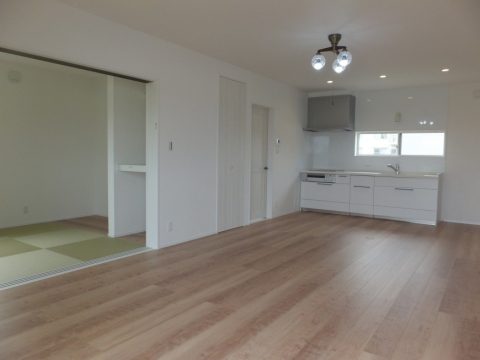 株式会社朋建が手がけた注文住宅の施工事例（モデルハウス・住宅展示場）